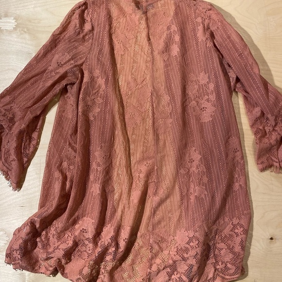 Inner Circle Lacy Cardigan size Large (HS) - Picture 8 of 8